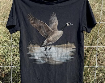 Vintage Canada Goose Wildlife T-Shirt, Flying Goose Nature Art Tee, Comfort Colors® Animal Gift Shirt