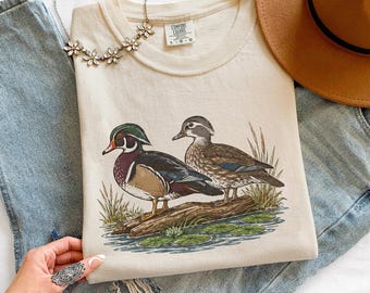 Camiseta vintage con estampado de pato de madera, camiseta colorida con aves acuáticas y fauna silvestre, top con estética rústica de la naturaleza, camiseta de regalo Comfort Colors® Duck.