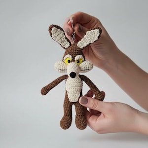 Amigurumi crochet pattern: The coyote