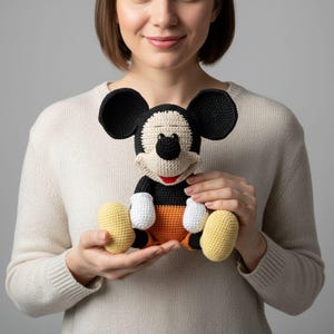 Amigurumi crochet pattern: The mouse