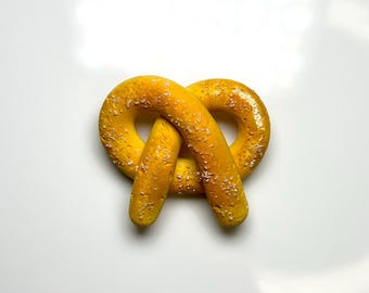 Pretzel Magnet – Handmade Polymer Clay Fridge Magnet – Mini Snack Kitchen Decor Gift