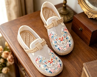 Bailarinas de malla bordadas con mariposas, zapatos sin cordones estilo Fairycore, estilo boho cottagecore, alpargatas vintage de punta redonda para verano, mocasines para mujer
