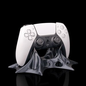 Secured Form Controller Stand | Angular Sci-Fi Claw Gaming Holder | Desk Decor for PS4, PS5 & Xbox image 3