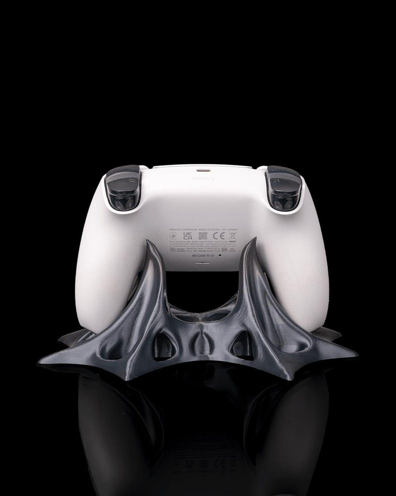 Secured Form Controller Stand | Angular Sci-Fi Claw Gaming Holder | Desk Decor for PS4, PS5 & Xbox image 6