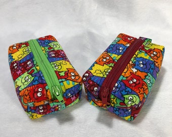 Small Squared Fabric Box Bag with Zipper