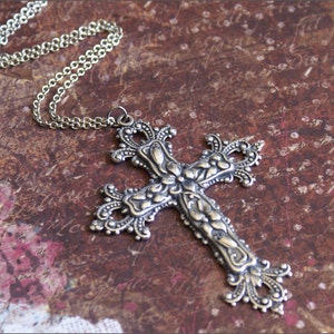 Silver Cross Necklace-Large Cross Necklace, Silver Cross Jewelry, Religious Jewelry, Cross Layer Necklace, Detailed Floral Cross Pendant