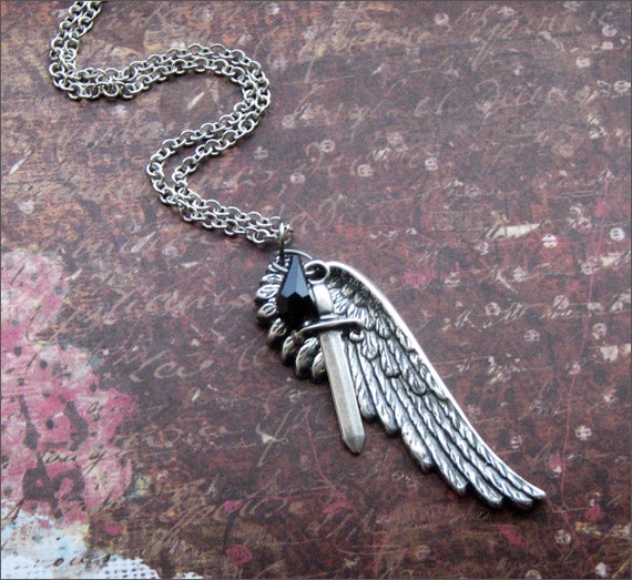 Angel Wing Necklace BEAUTIFUL Detailed Pendant DAGGER SWAROVSKI