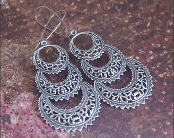 Circle Filigree Earrings-DETAILED Silver Circle Pendant Jewelry-GORGEOUS, Celebrity Inspired, PERFECT Gift Sister, Friend, Daughter, Mother