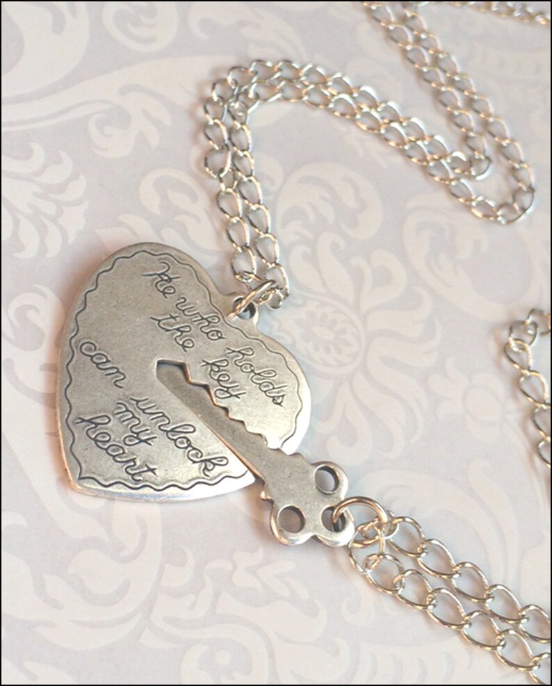 OHT KEY TO MY HEART NECKLACE