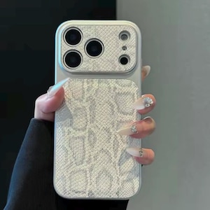 Luxury Crocodile Texture iPhone Case – Metallic Leather Y2K Cover