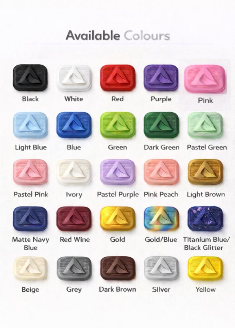 K&ouml;nnte beinhalten: Eine Farbkarte zeigt eine Vielzahl von Wachssiegelfarben. Die verf&uuml;gbaren Farben sind Schwarz, Wei&szlig;, Rot, Lila, Rosa, Hellblau, Blau, Gr&uuml;n, Dunkelgr&uuml;n, Pastellgr&uuml;n, Pastellrosa, Elfenbein, Pastelllila, Pink Peach, Hellbraun, Marineblau matt, Rotwein, Gold, Gold/Blau, Titanblau/Schwarz Glitzer, Beige, Grau, Dunkelbraun, Silber und Gelb.
