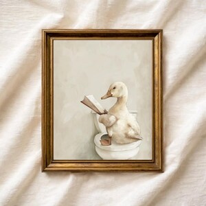 Lámina decorativa para baño con un pato leyendo, decoración de pared para el baño, descarga digital, póster vintage de animales adorables, lámina decorativa para bañera de estilo rústico.