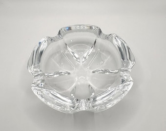 Cendrier moderne vintage en verre cristal du milieu du siècle