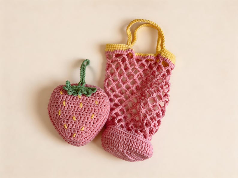 Strawberry crochet drink carrier, foldable fruit pouch opens into mesh bottle holder, reusable crochet cup bag pattern