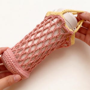 Crochet drink carrier bag for tumbler, mesh net holder for water bottle, handmade reusable crochet accessory