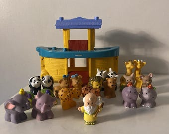 Fisher-Price Little People Noah's Ark 2005 w/ 20 Animals + Noah Figure