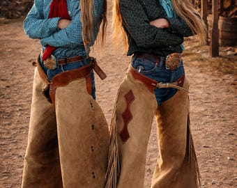 Handgjorda cowgirl rodeo chaps | Western Wear rodeo franschaps | Vintage mockaläderchaps med fransch | Western cowgirl leggings från 70-talet