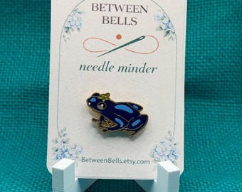 Blue Poison Dart Frog Needle Minder | Tropical Frog Magnet | Amphibian Lover Gift | Cross Stitch & Embroidery Accessory