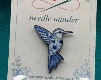 Blue and White Hummingbird Needle Minder, Chinoiserie Floral Bird Enamel Needle Holder for Cross Stitch, Embroidery, Needlepoint, Bird Lover