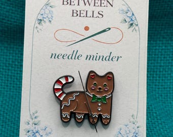 Gingerbread Cat Needle Minder, Christmas Cat Needle Holder for Cross Stitch, Embroidery, Needlepoint, Holiday Cat Lover Stitching Gift