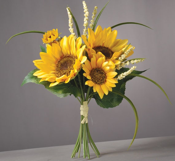 Small 2024 fake sunflowers