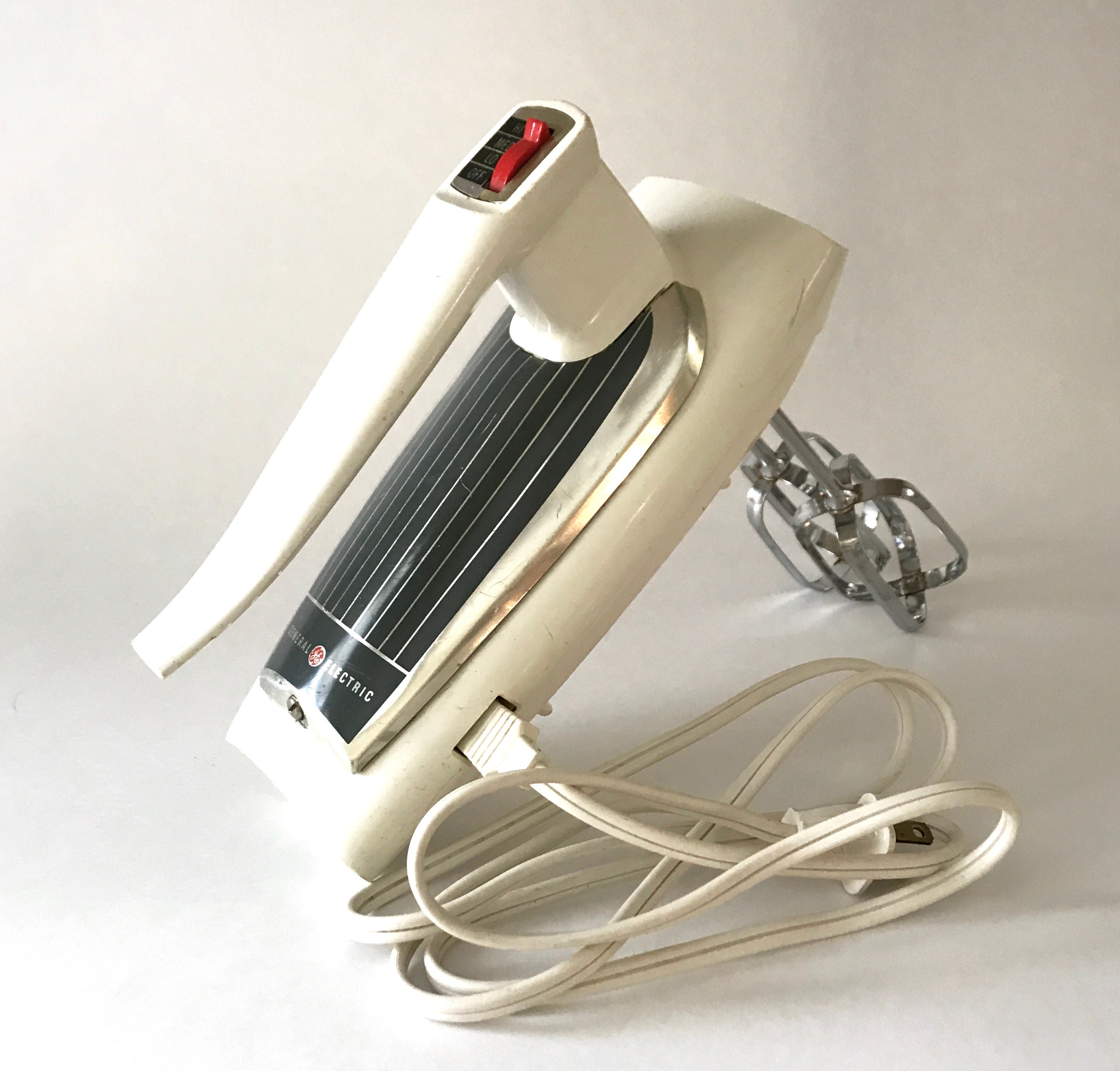 Vintage General Electric GE Hand Mixer 30M47 White Gray 3 Etsy
