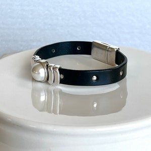 Leather Pearl Bracelet, Women's Leather Bracelet, Birthday Gift for Best Friend image 8