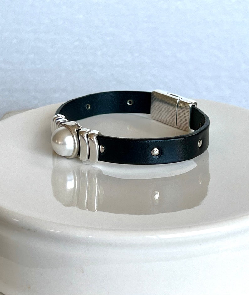 Leather Pearl Bracelet, Women's Leather Bracelet, Birthday Gift for Best Friend image 4