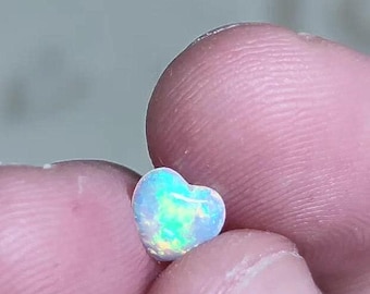 0.46 carats heart shape Australian opal solid gemstone for jewelry