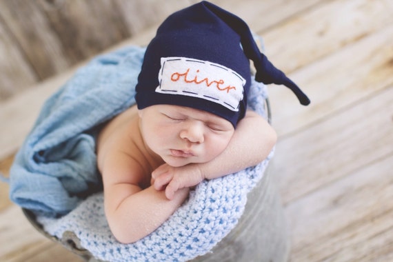 newborn knot hat