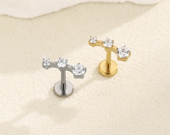 Titan Triple CZ Threadless Push Pin Ohrring, Titan Knorpel Bolzen, gebogene Helix Tragus Conch Piercing Schmuck, 16G 18G 20G
