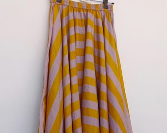 Handgemaakte katoenen maxirok: gelaagde rok met print