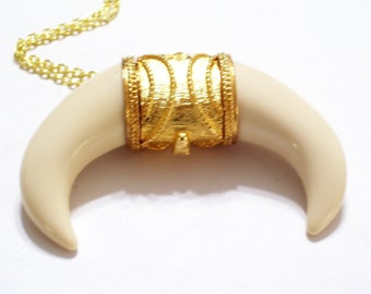 Tusk Pendant, Safari Perfume Locket, Rare Vintage Gold Lucite Horn Pendant Necklace, Revlon Moon Drops Perfume