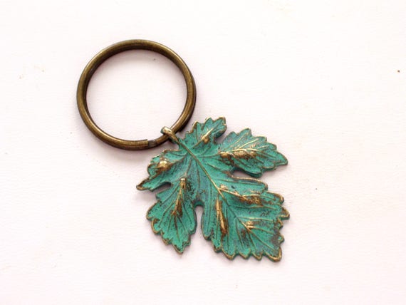 5 x Green Verdigris Patina Large Maple Leaf Charms Pendants for Jewellery Making