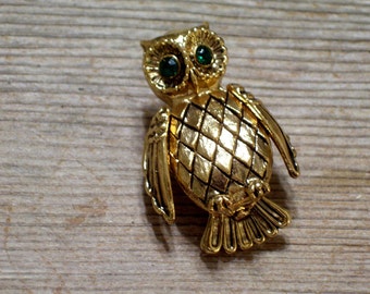 Owl Locket Pin, Vintage Vanda Owl Brooch, Solid Perfume Locket Pin, Green Rhinestone Dark Goldtone Metal