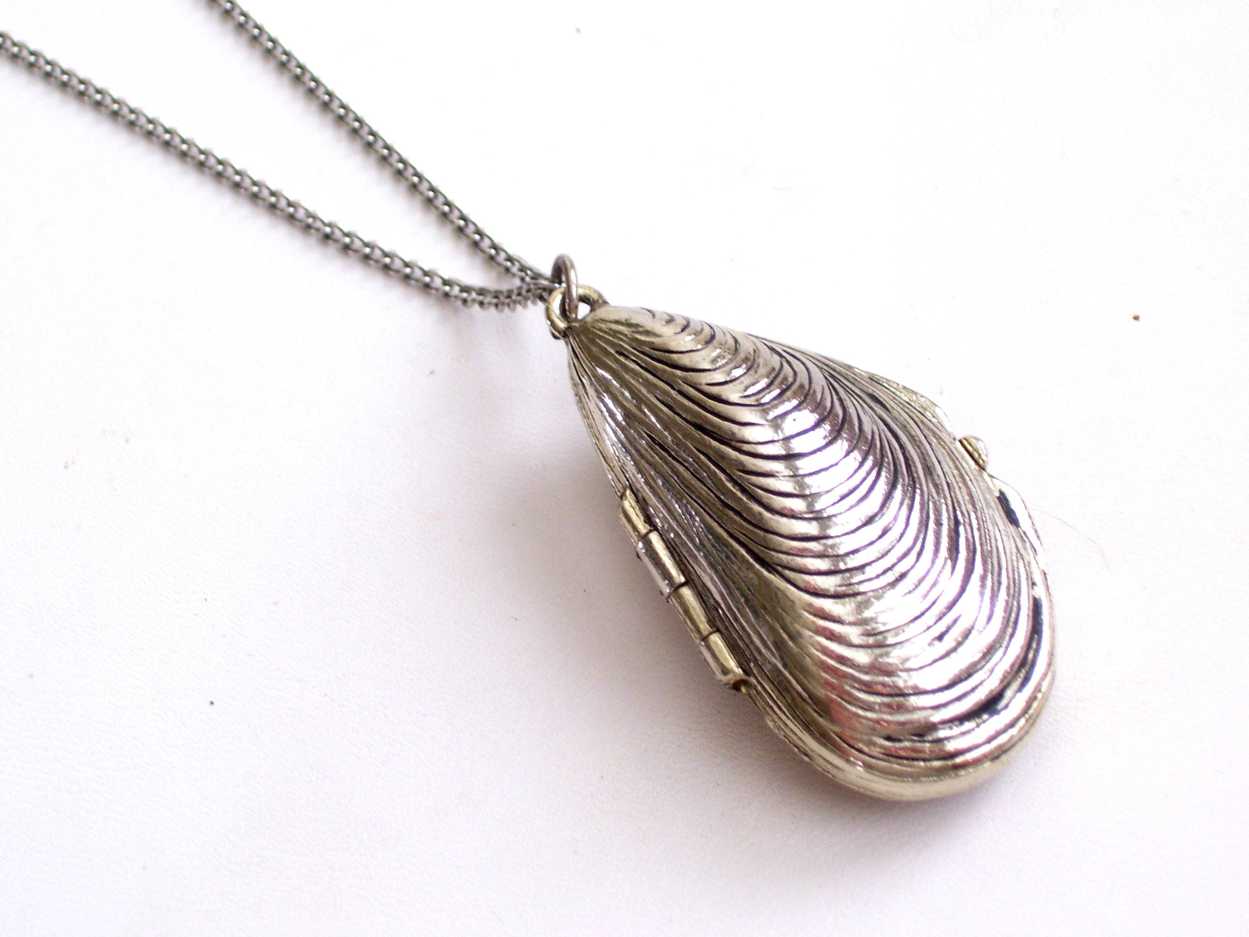 Silver Seashell Perfume Locket Vintage Seashell Locket Etsy