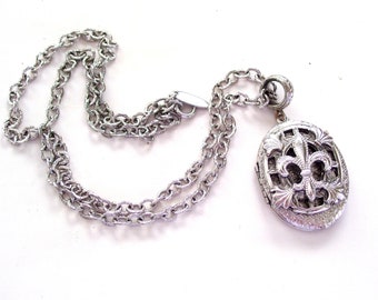 Vintage Whiting Davis Locket, Silver Fleur de Lis Locket, Ornate Silver Art Nouveau Floral Locket Pendant Necklace, Mourning Locket