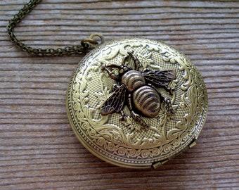 Huge Art Nouveau Brass Bee Locket, Large Floral Locket, Bee Pill Case Locket, Embossed Locket, Honeybee Locket, Antiqued Locket Necklace