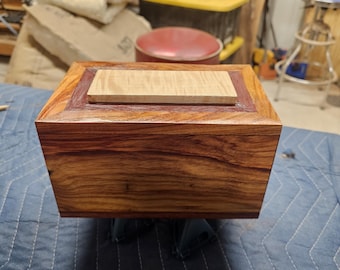 Hand crafted custom designs jewlery boxs