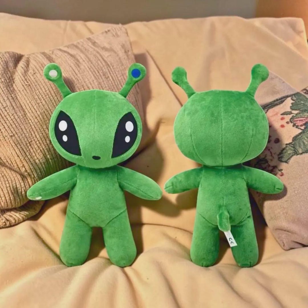 Green Alien Plush Toy : Stuffed Animal Kawaii Space Creature Plush Doll ...