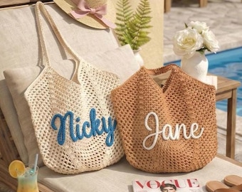 Personalisierte häkeln Strandtasche mit individueller Name Stickerei | Einzigartiges Brautjungfer Geschenk für Sommerferien und Pool Ausflüge | Geschenk für sie