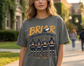Briar University Hockey Shirt | Off Campus Hockey Team Tee | Briar U Book Shirt | Hockey Romance Reader Gift | BookTok Sports Romance Tee