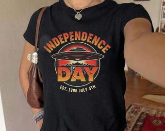 Independence Day Est 1996 Movie T-Shirt, Vintage Sci-Fi Horror Fan Gift, Retro UFO Alien Graphic Tee, 90s Cinema Apparel