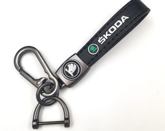 Chaveiro Skoda em pele de cordeiro, chaveiro masculino de metal com pingente, presente criativo e pequeno.