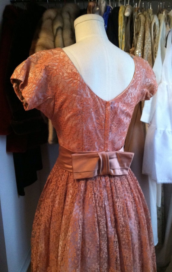 1950 vintage dress apricot lace small - image 4