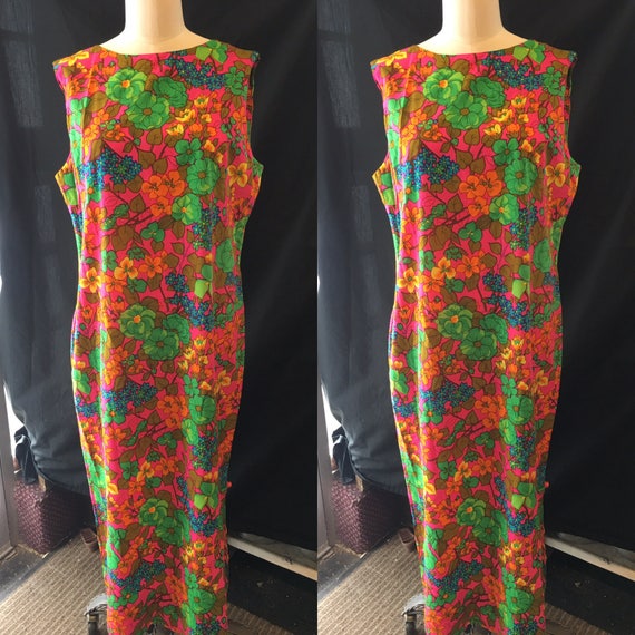 Classic Muumuu Hawaiian Pink floral dress women's