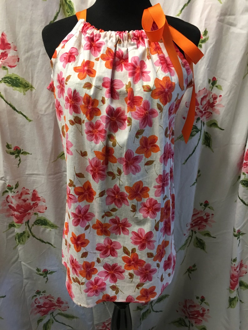 repurposed Altered couture Boho Gypsy women/'s pinafore vintage pink dogwood 1960 linens small medium summer cotton peasant hippie blouse