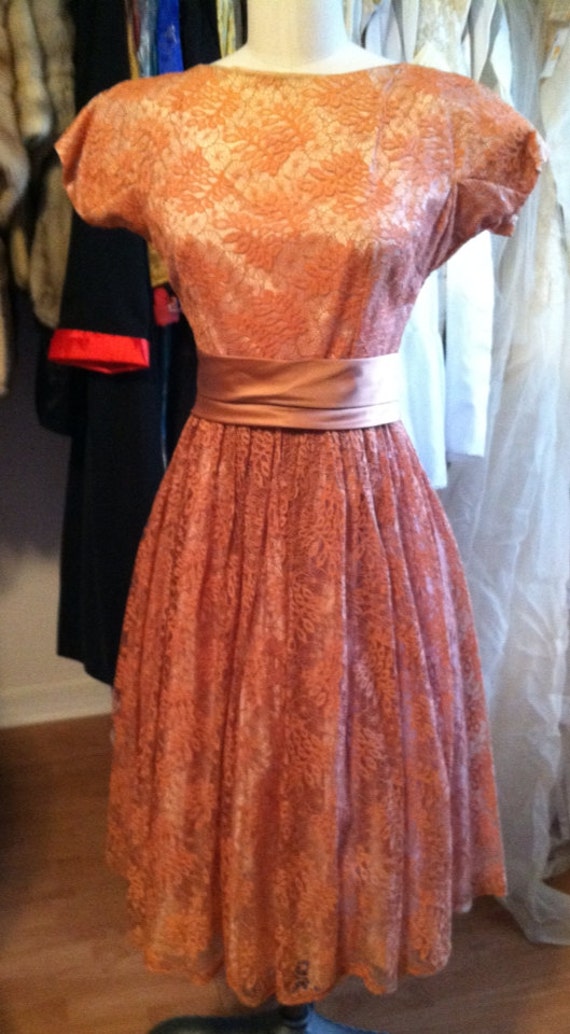 1950 vintage dress apricot lace small