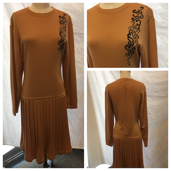 Retro gold with black detail wool knit day dress … - image 1