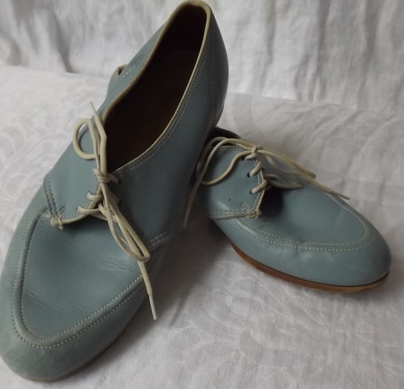 Vintage Powder Blue bowling shoes with white lace… - image 1